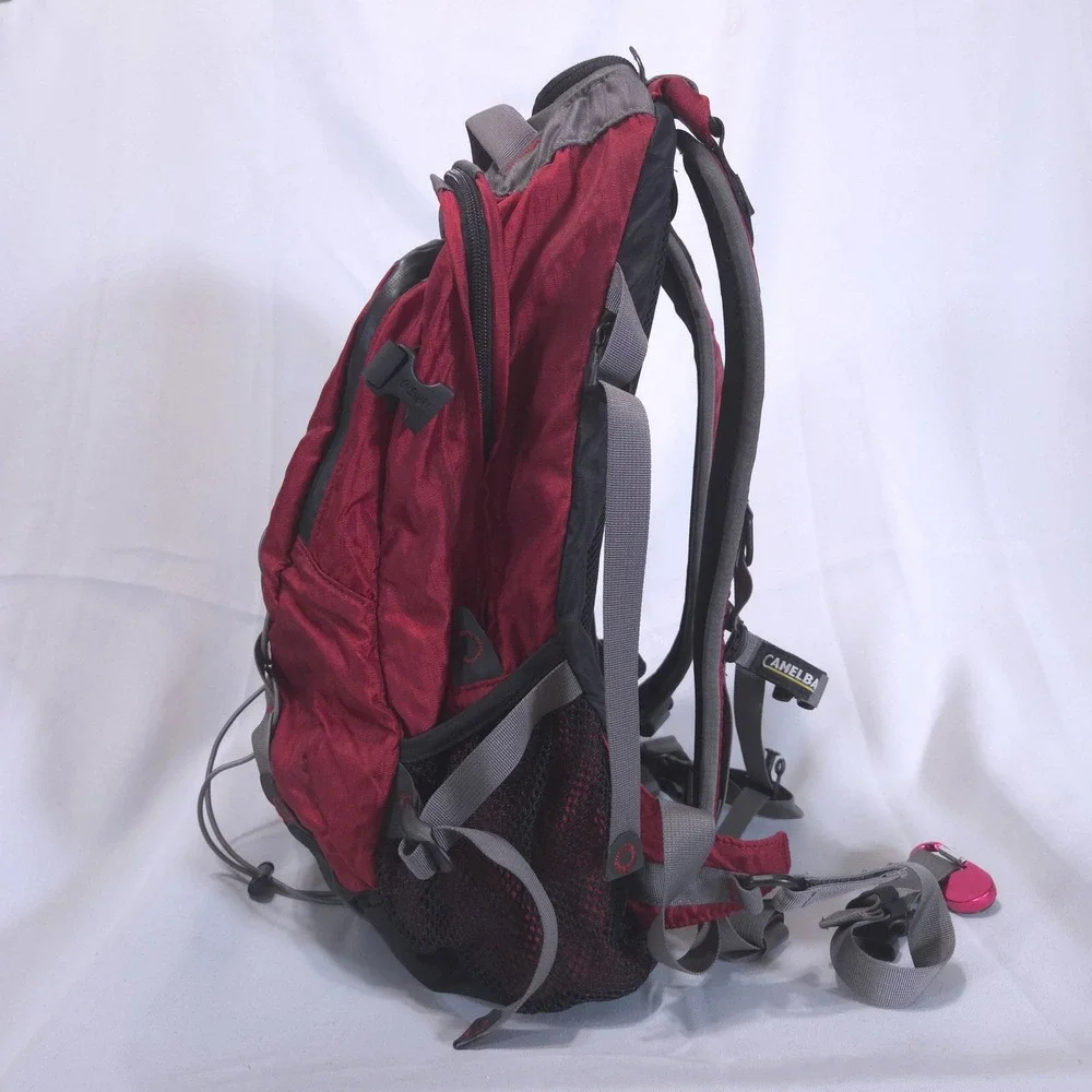 CamelBak Rim Runner Hydration Backpack w/ Bladder D-Fit Red Grey Hiking Trail